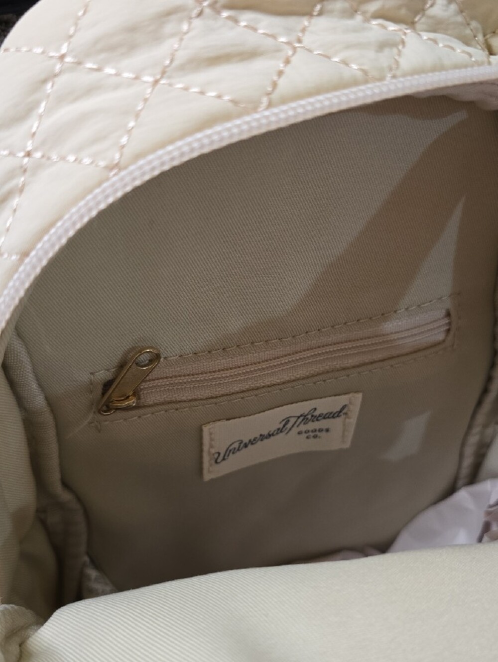 Universal Thread Quilted Cream Crossbody Sling Bag - Picture 5 of 7
